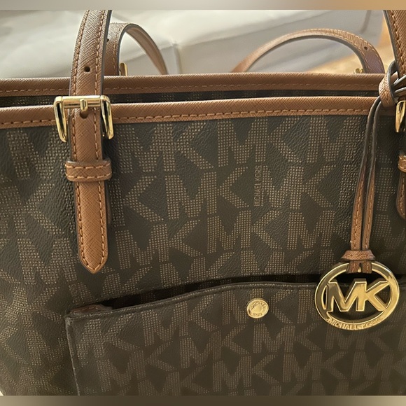 Michael Kors Dark Brown Classic Signature Tote Bag, EXCELLENT CONDITION! - Picture 7 of 7